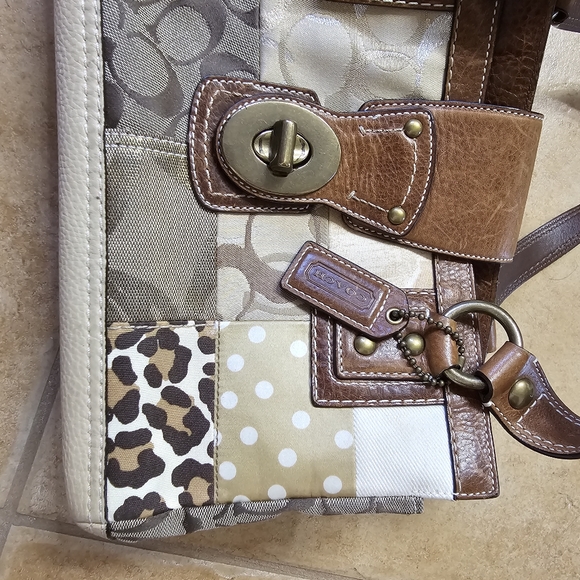 Coach Purse - Picture 10 of 12